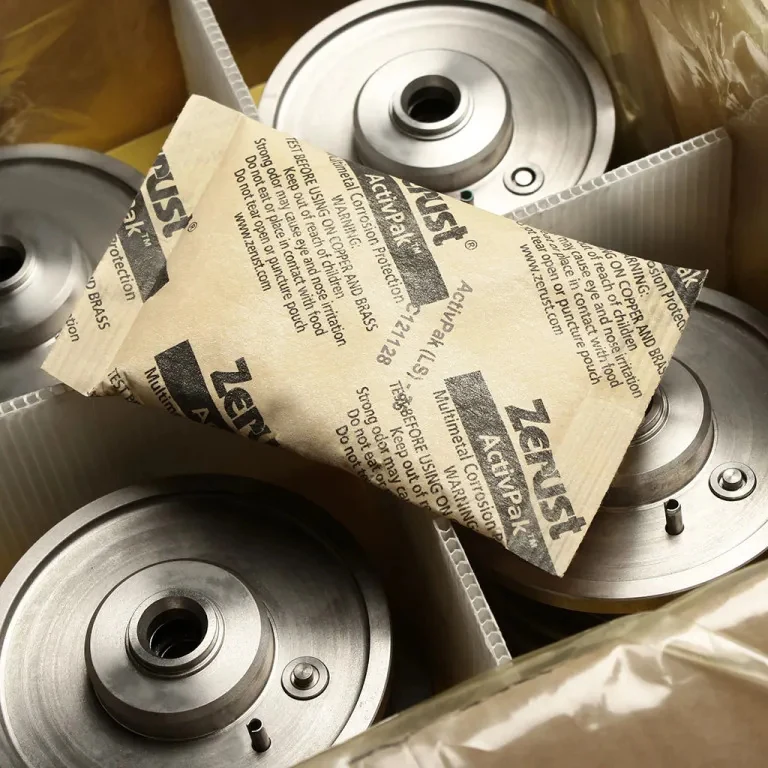 ActivPak 速效型防鏽包置於金屬零件密閉包裝內
